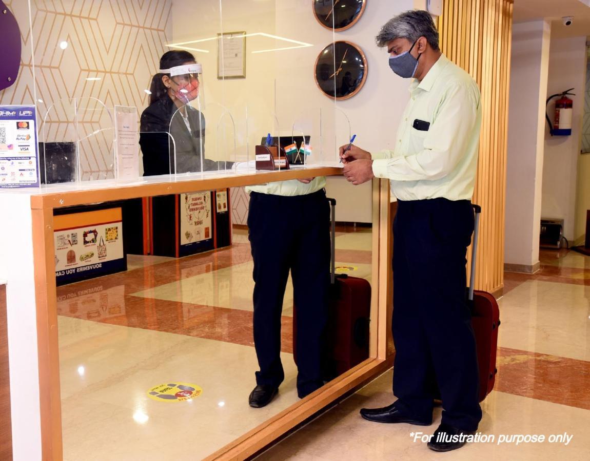 คิงส์ คราวน์ โฮเต็ล  Hotel โกลกาตา ภายนอก รูปภาพ