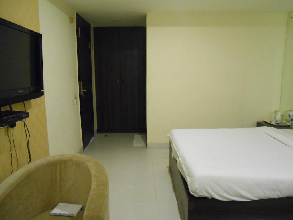 คิงส์ คราวน์ โฮเต็ล  Hotel โกลกาตา ห้อง รูปภาพ